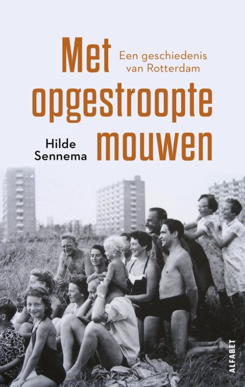 Met opgestroopte mouwen